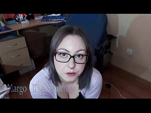 ❤️ 戴眼鏡的性感女孩在鏡頭前深吸假陽具 色情視頻 在 zh-tw.desixxxtube.ru